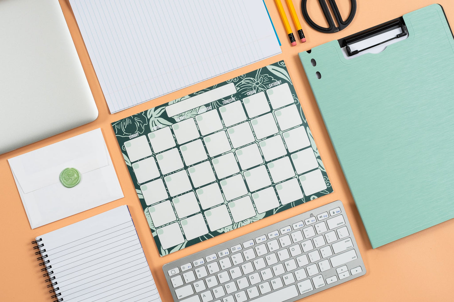 Green Florals Monthly Planner - 15 Pages