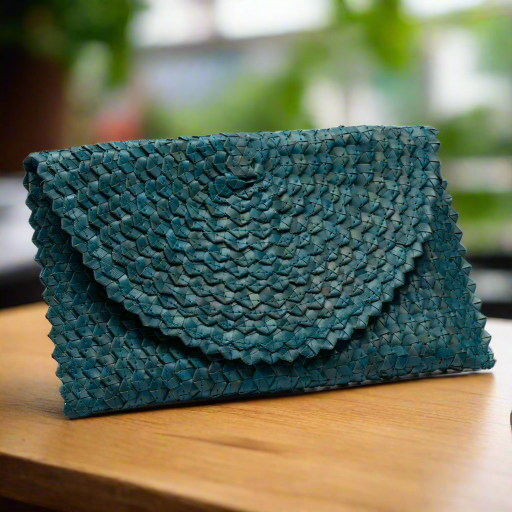 Pandan Leaf Clutch Purse - Blue
