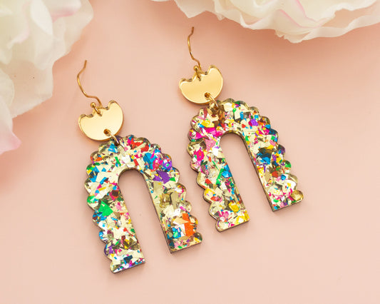 Scallop Arch Gold Geometric Earrings