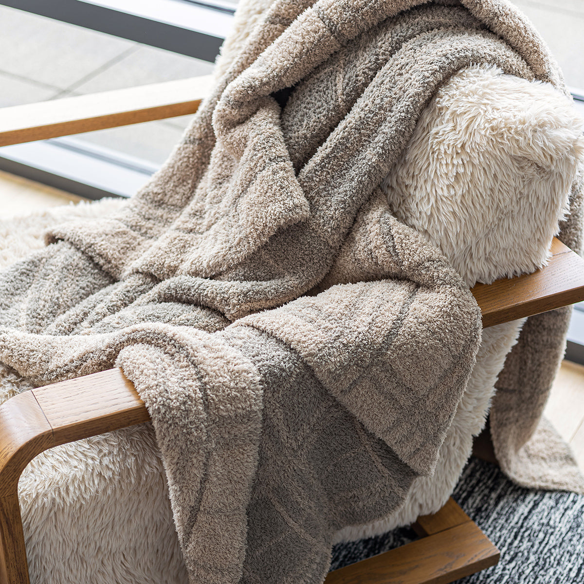 Pure Cashmere and Roasted Cashew Plaid Print Extended Throw