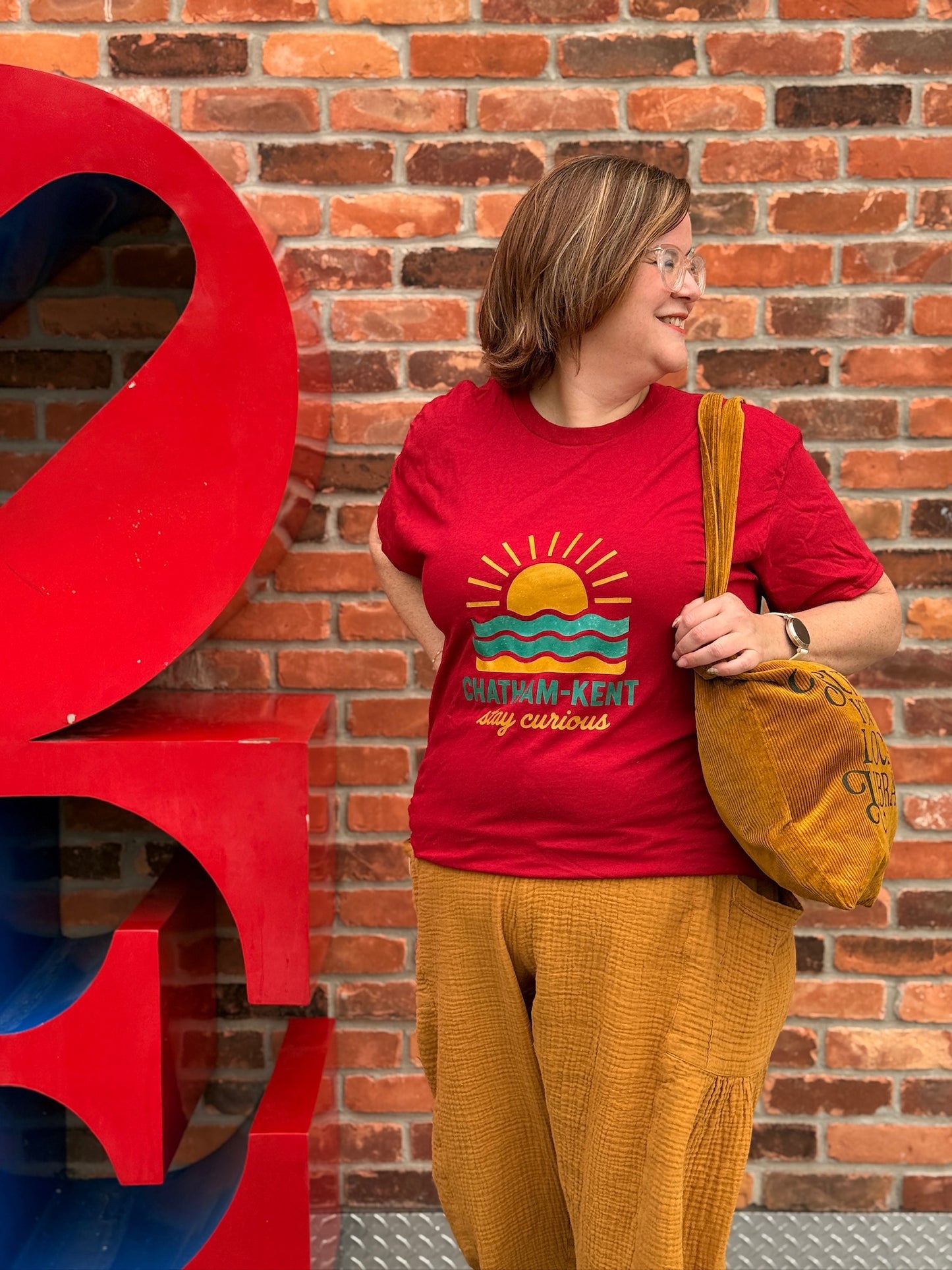 Stay Curious | Retro Sunrise Classic Tee
