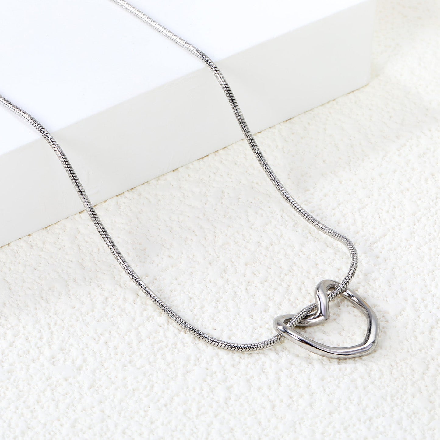 Heartfelt Hollow Pendant Necklace