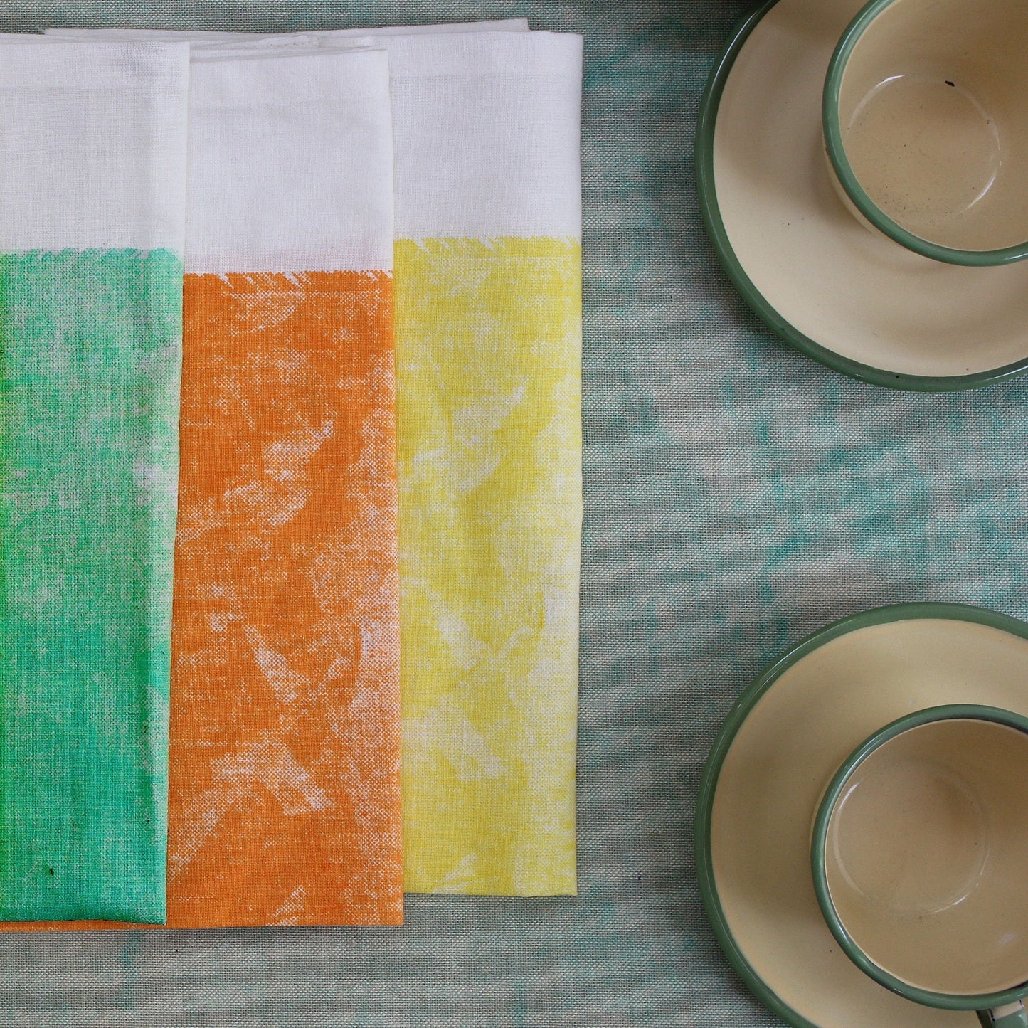 Retro Tie-Dye Kitchen Towels: Set of 3