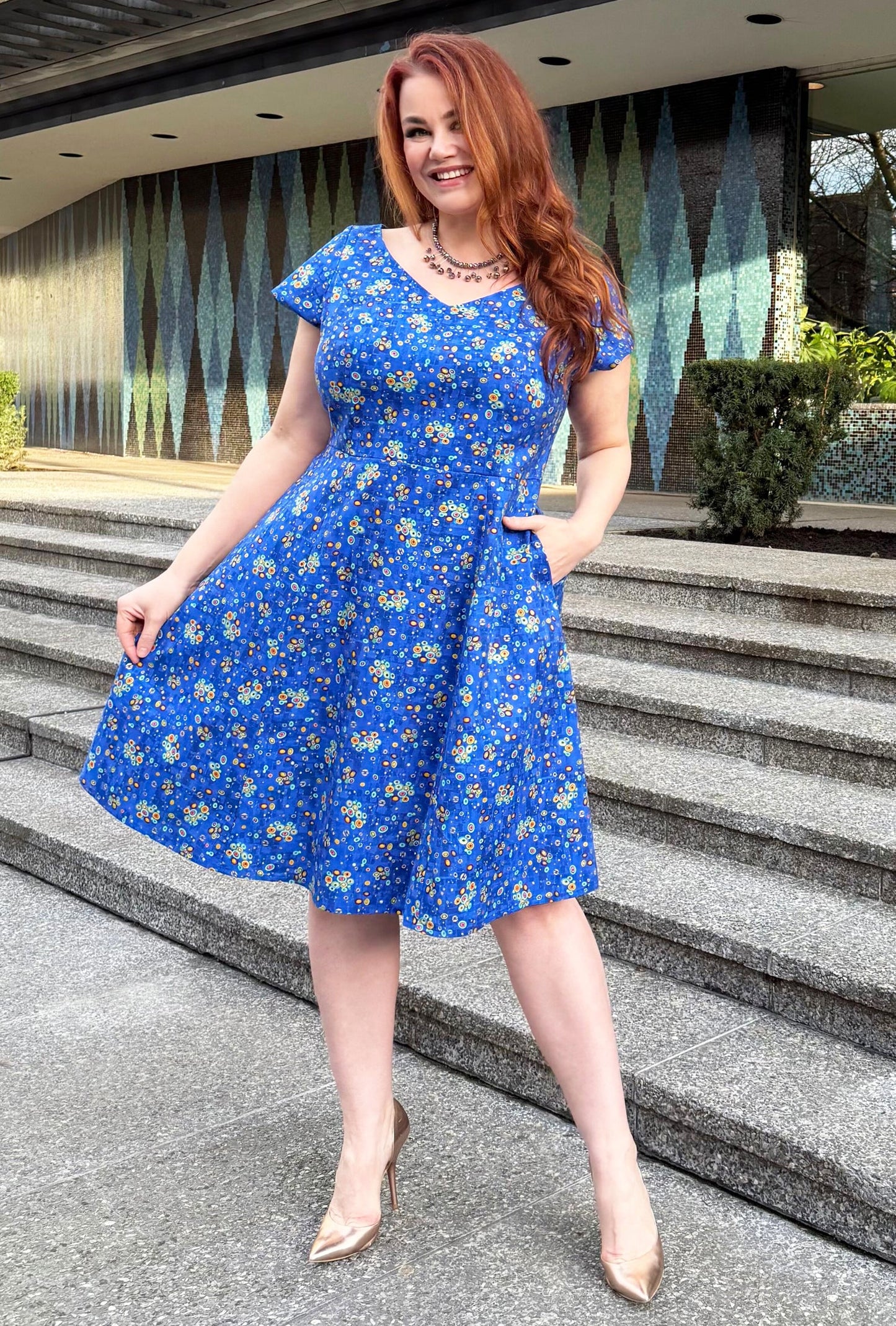 Yvonne - Hypdotic - Abstract Dot Dress