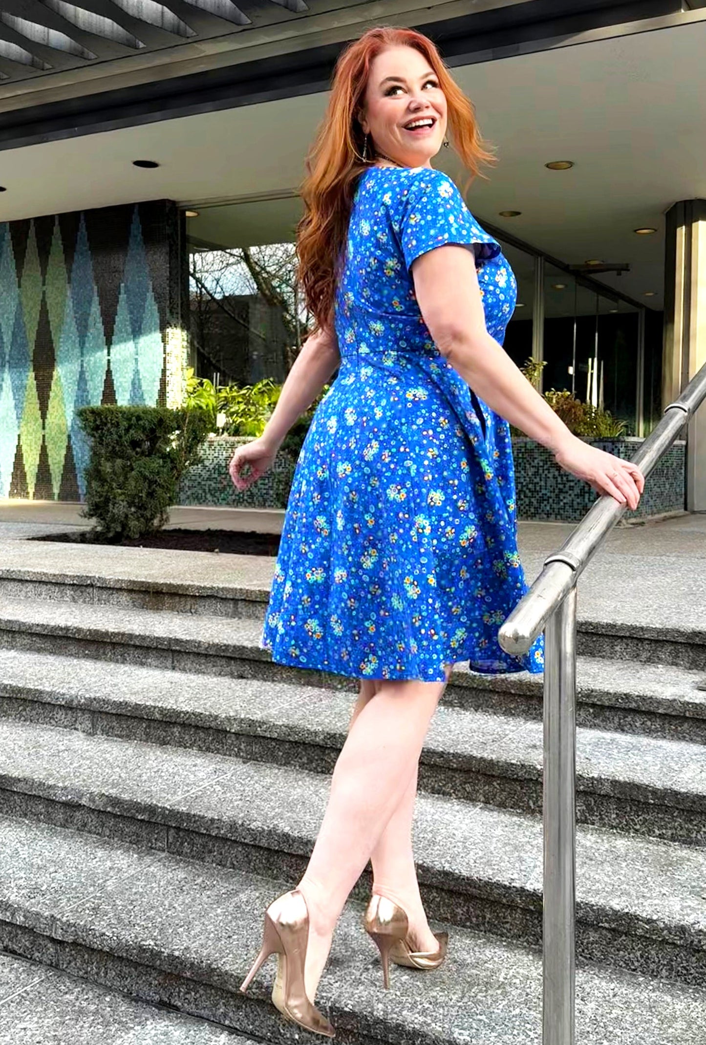 Yvonne - Hypdotic - Abstract Dot Dress