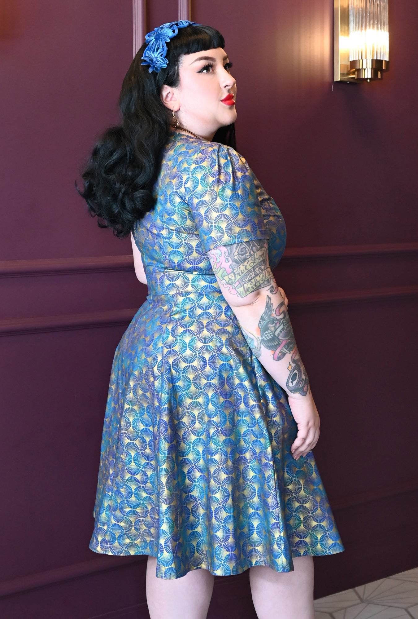Kim  - Deco D'or Bleu - Metallic Fan Print Dress