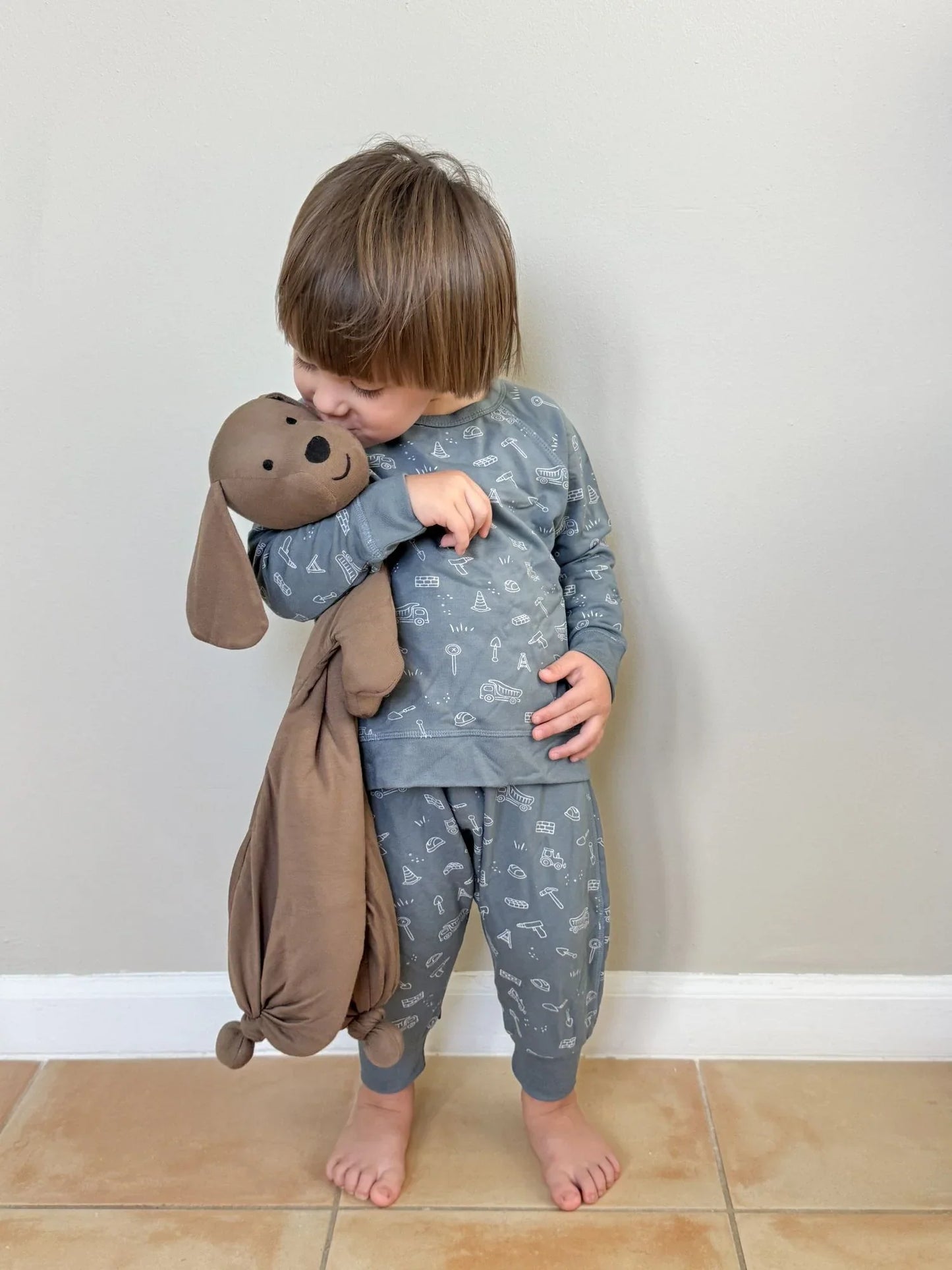 Fleece Sweatsuit | Construction | Gunamuna