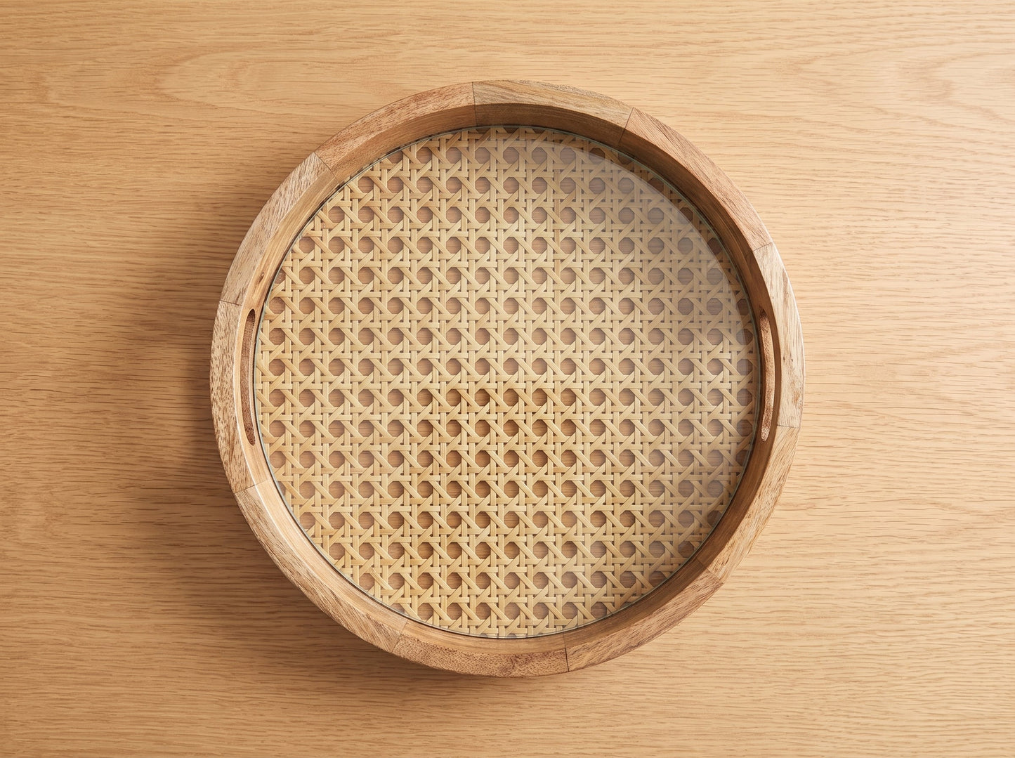 Round Tray with Rattan Mat