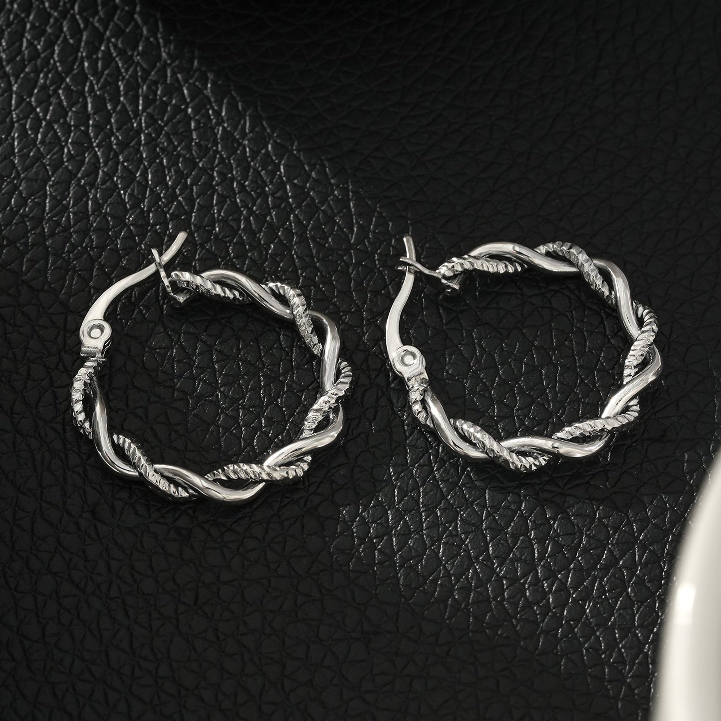 BARBARA: Contrast Textured Twisted Rope Hoop Earrings