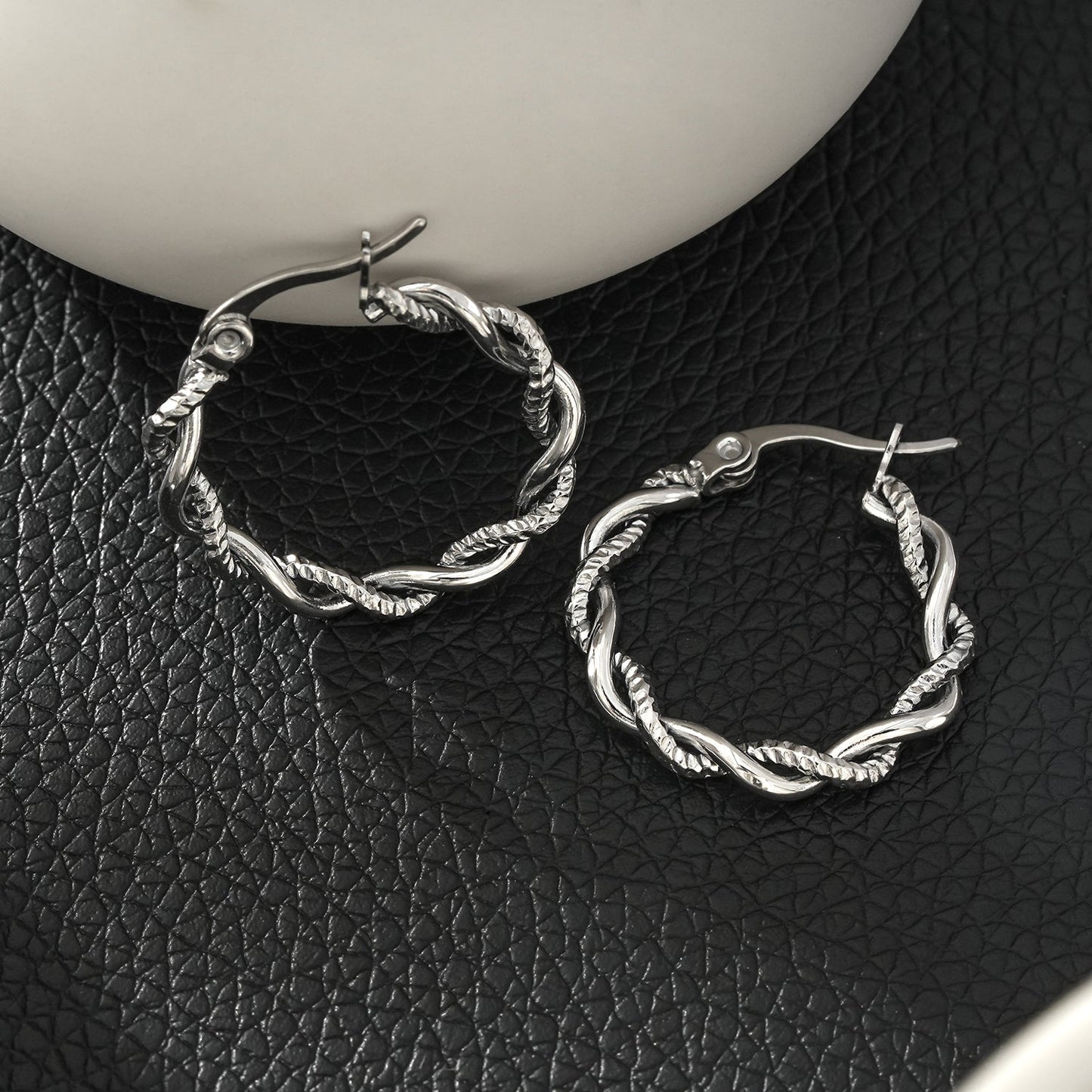 BARBARA: Contrast Textured Twisted Rope Hoop Earrings