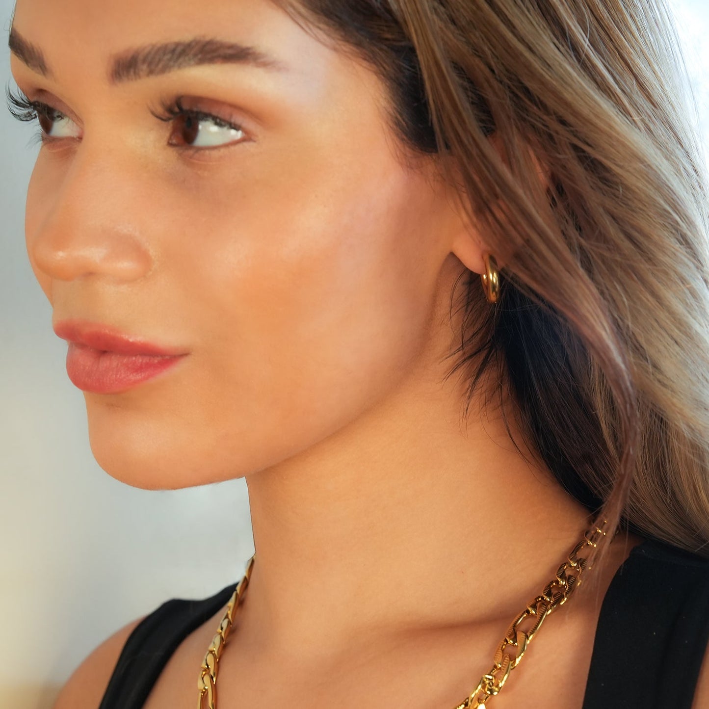 CHOLULA Gold: Mid Width Smooth Surface Tube Hoop Earrings