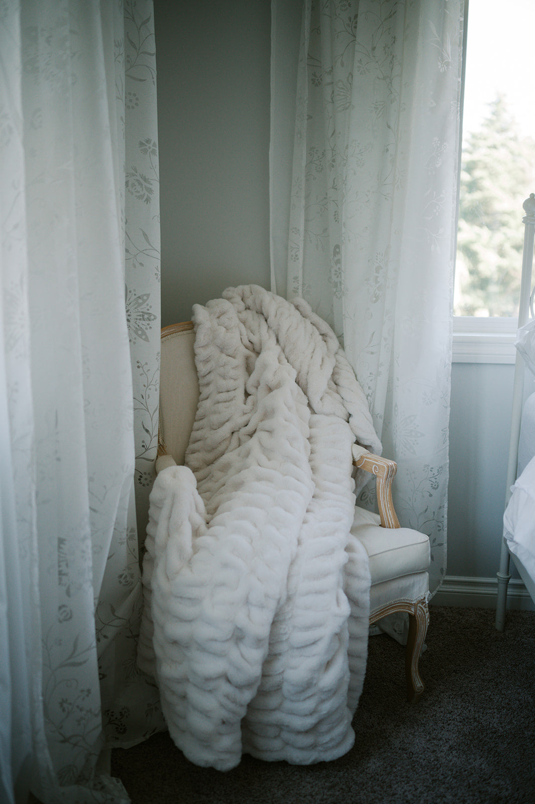 Cream Clouds Double-sided Minky Blanket