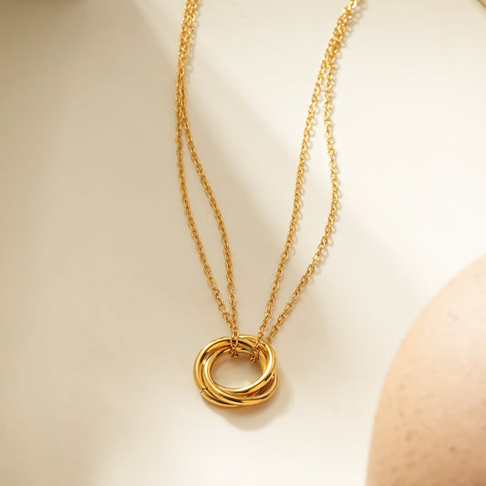 Double Chain Dainty Necklace with Intertwined 3-Ring Pendant – Symbol of Love, Unity & Eternity
