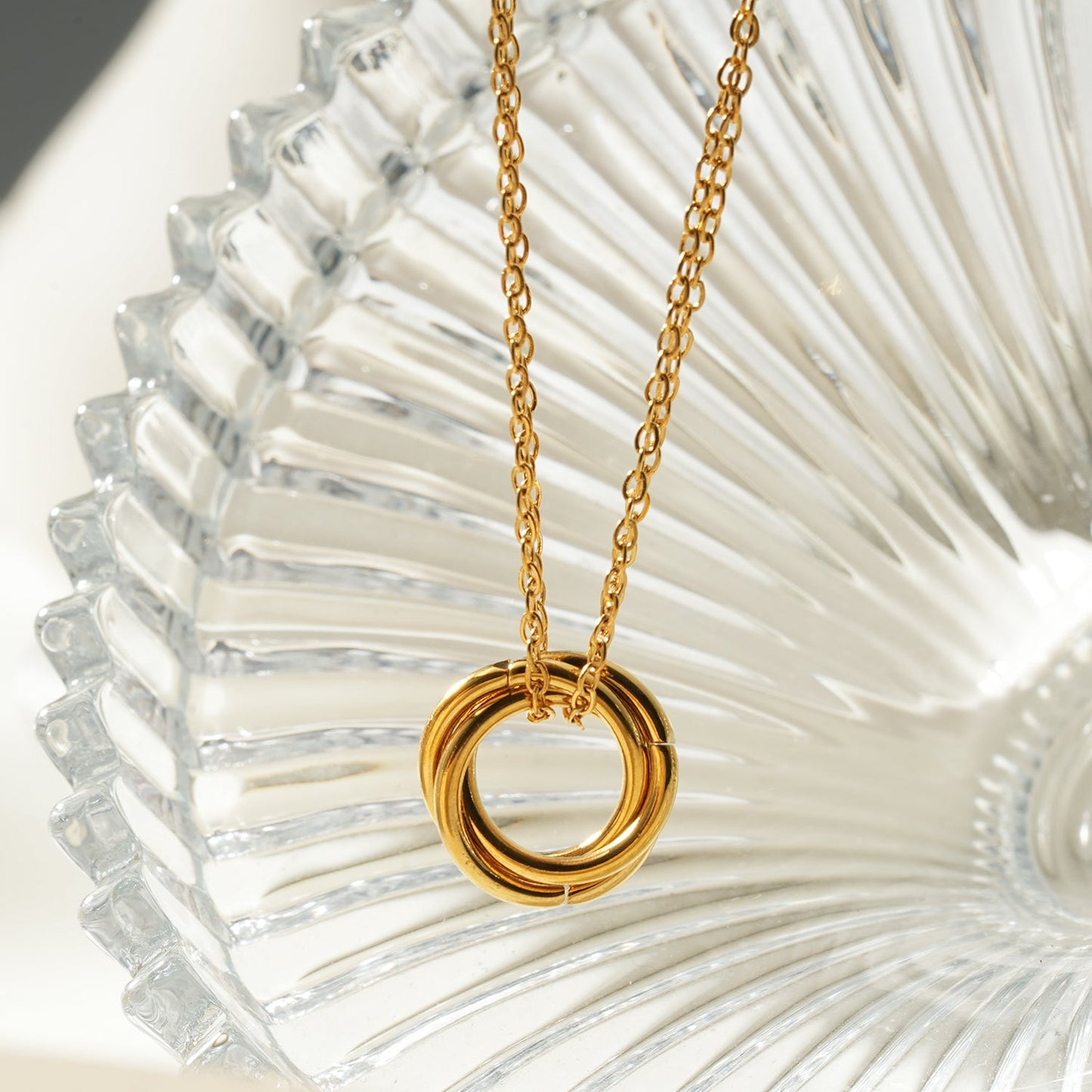 Double Chain Dainty Necklace with Intertwined 3-Ring Pendant – Symbol of Love, Unity & Eternity