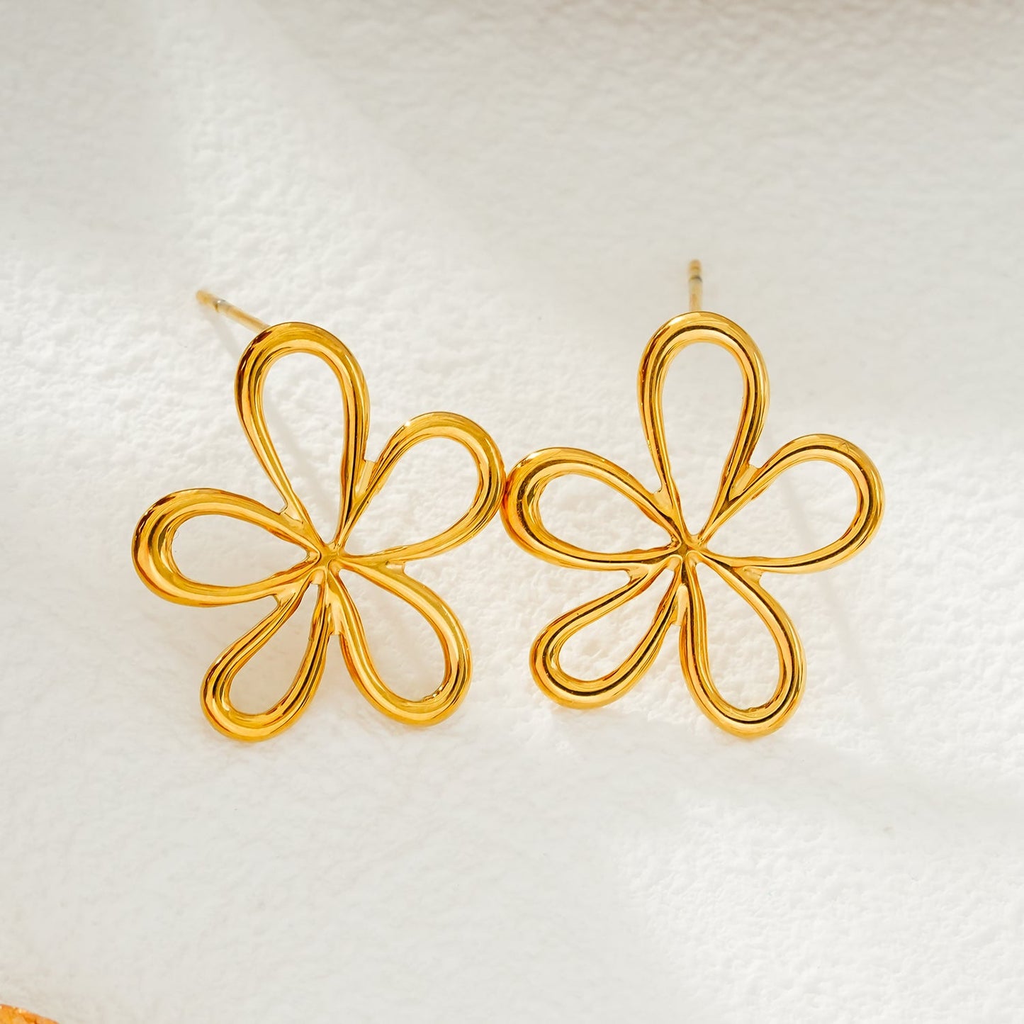 Floral Fun Stud Earrings – A Bloom of Playful Elegance
