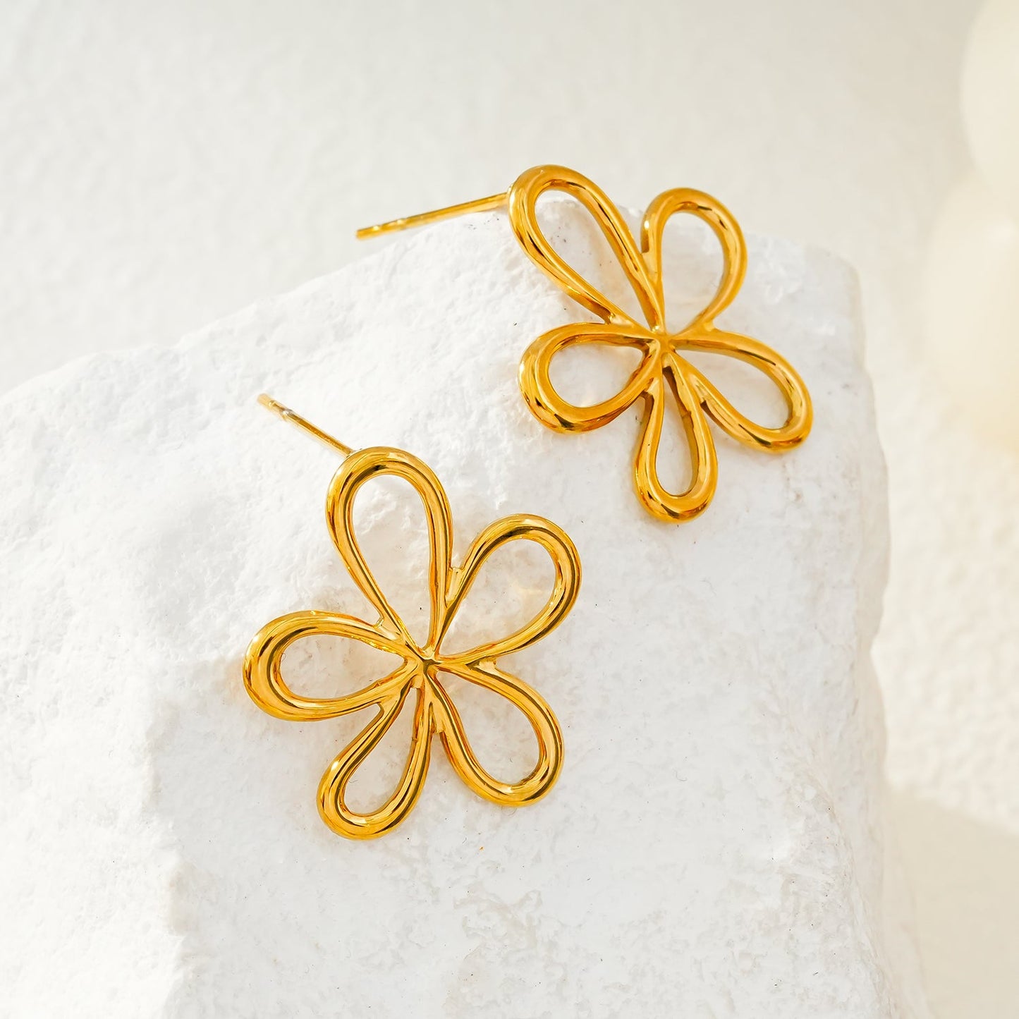 Floral Fun Stud Earrings – A Bloom of Playful Elegance