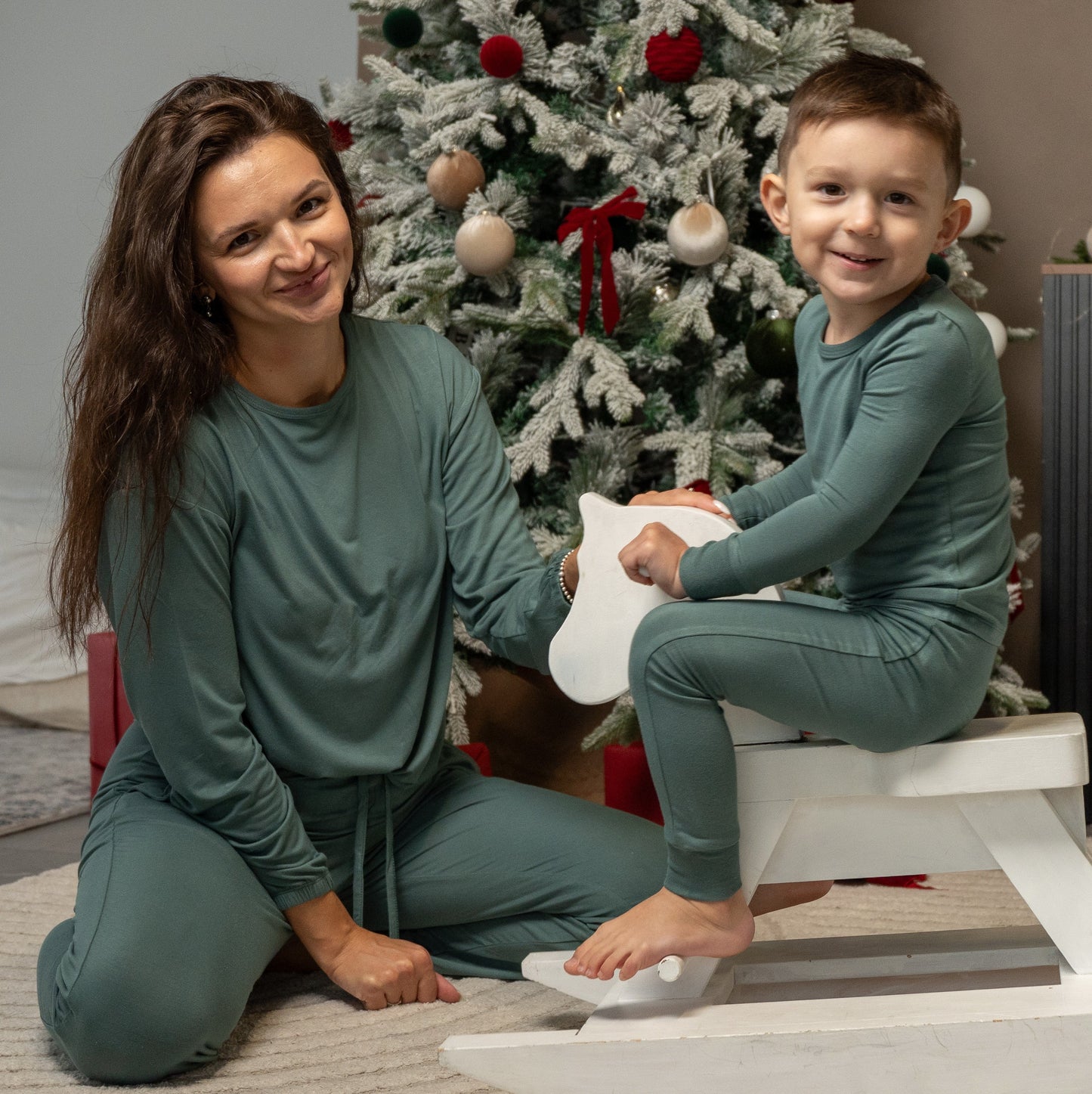 Women's Bamboo Long Sleeve Loungewear Set (Pine)
