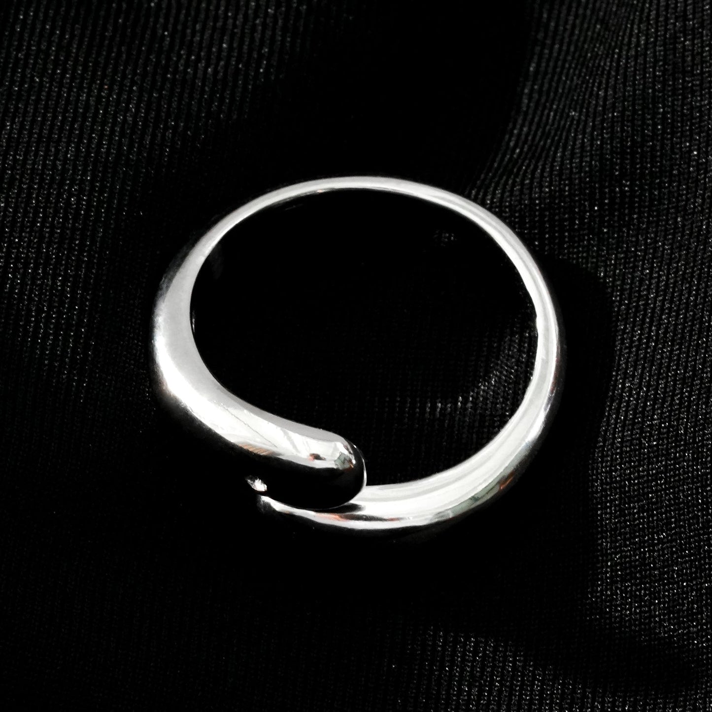 Modern Abstract Ring with Solitaire Zirconia Gemstone