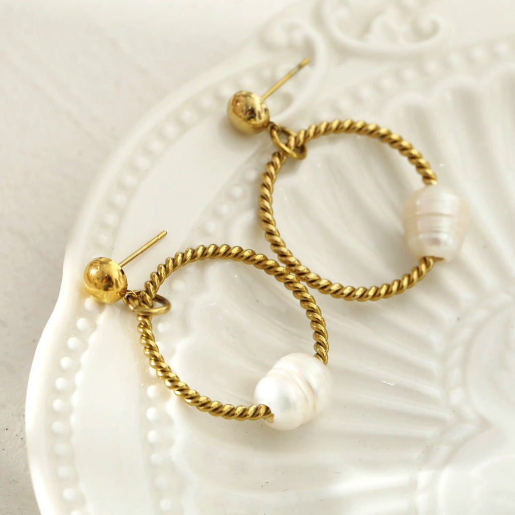 Natural Freshwater Pearls Earrings