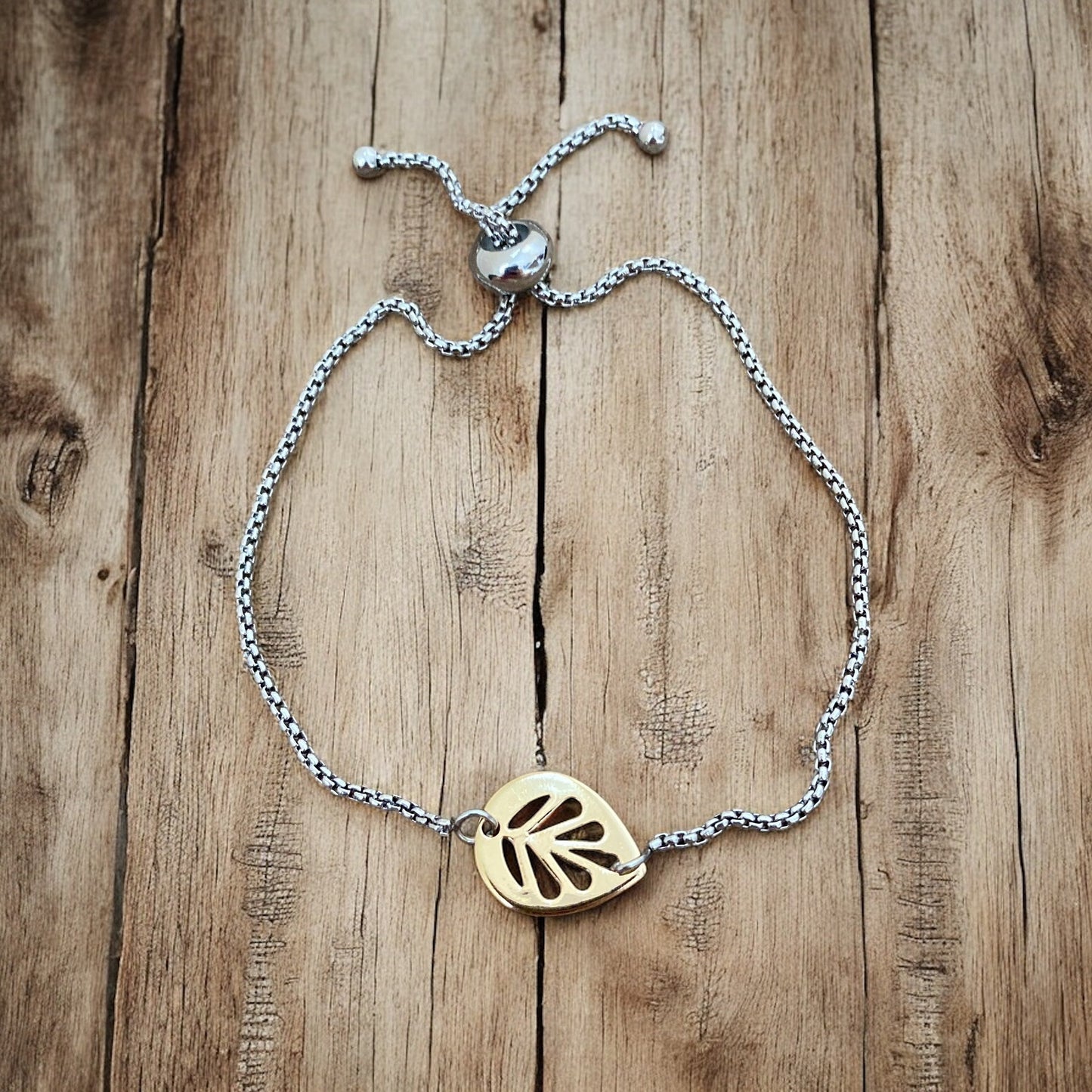 Adjustable Bracelet - The Cutest Leaf