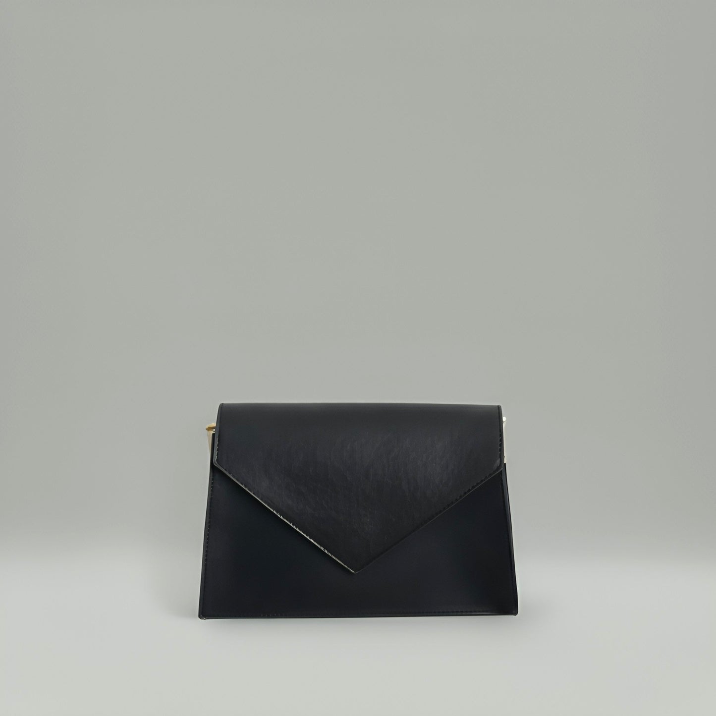 SOHO - Elegant Leather Envelope Crossbody Bag