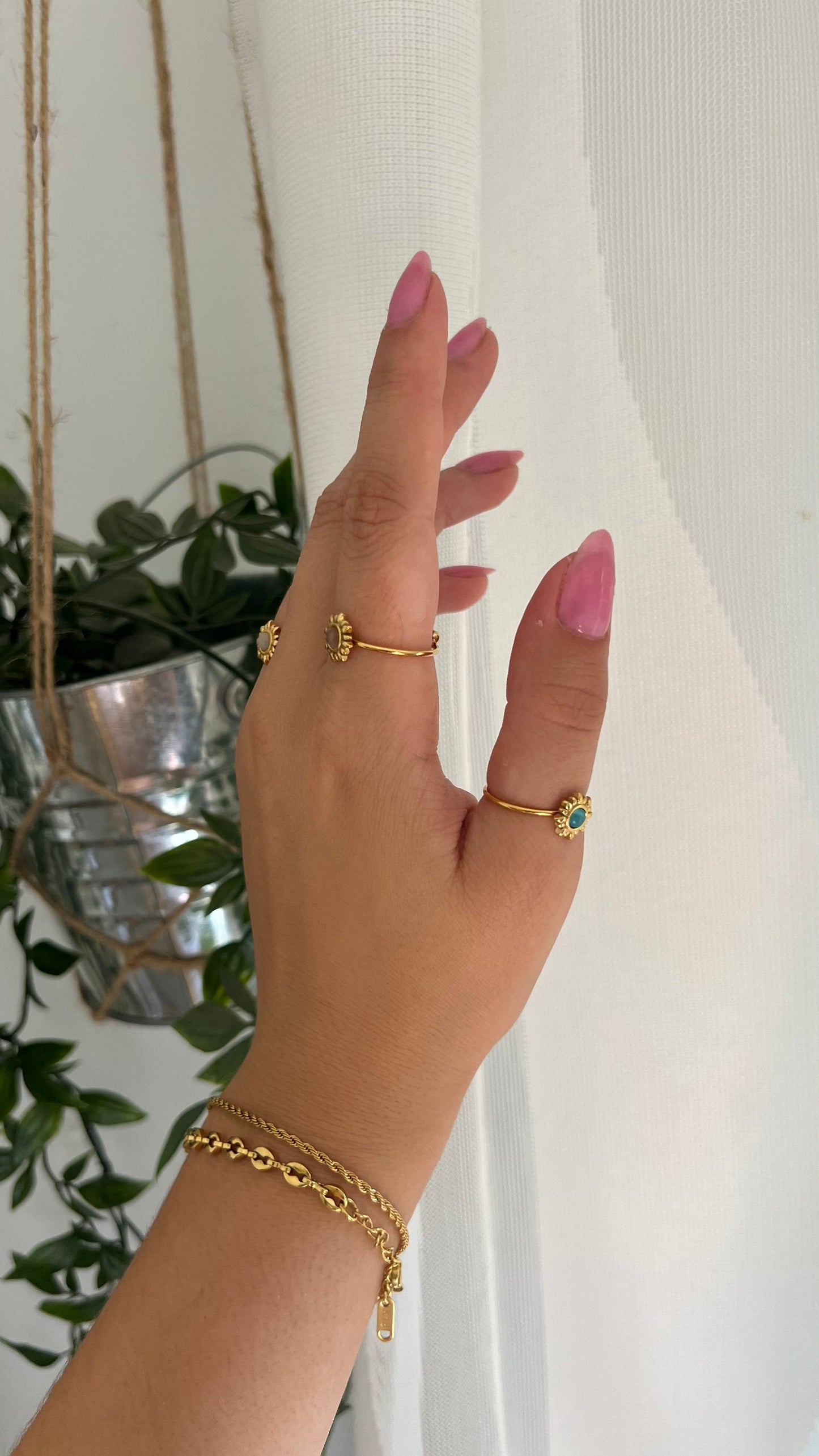 Sunny Adjustable Rings