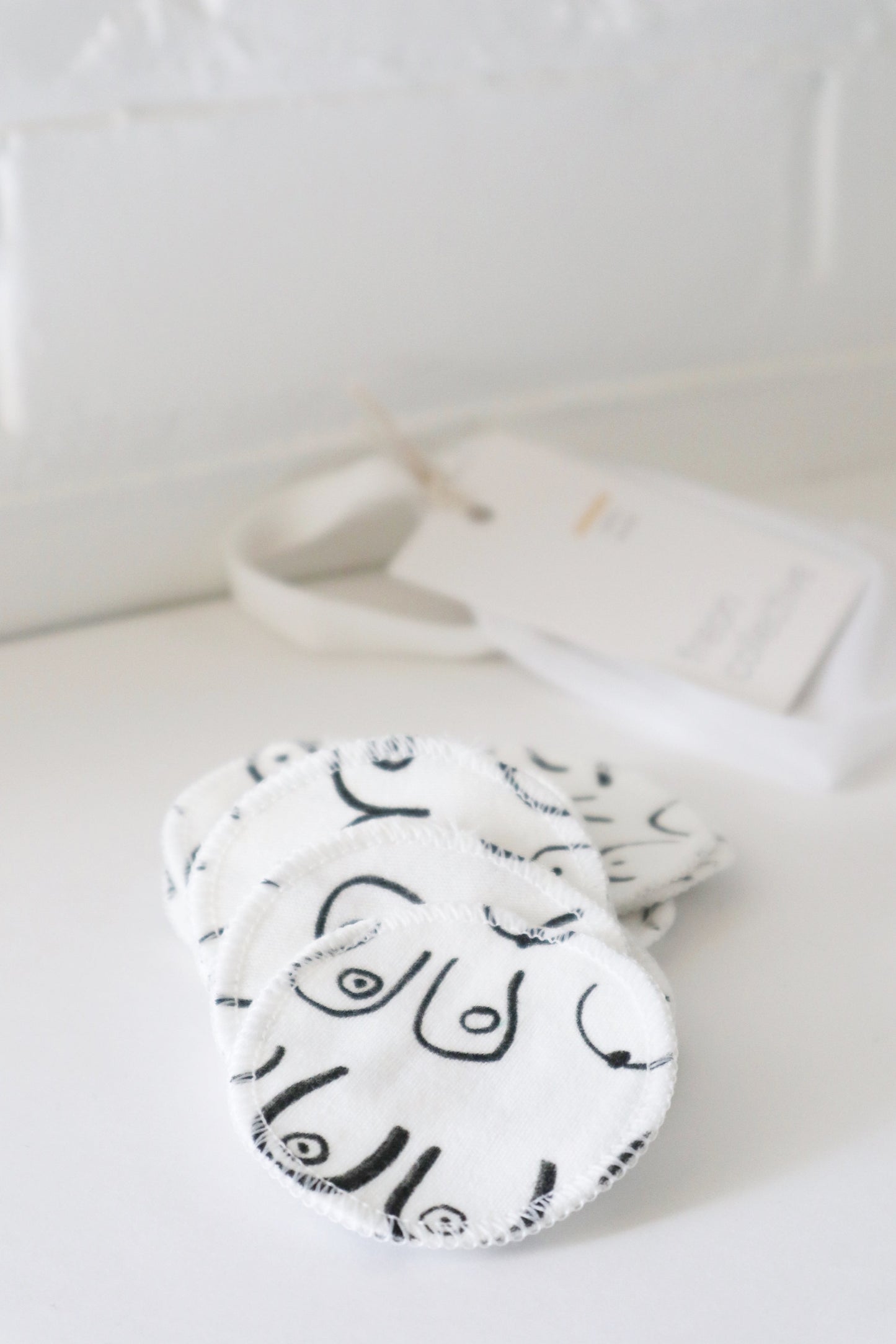 Cotton Rounds - Woman Series (White)