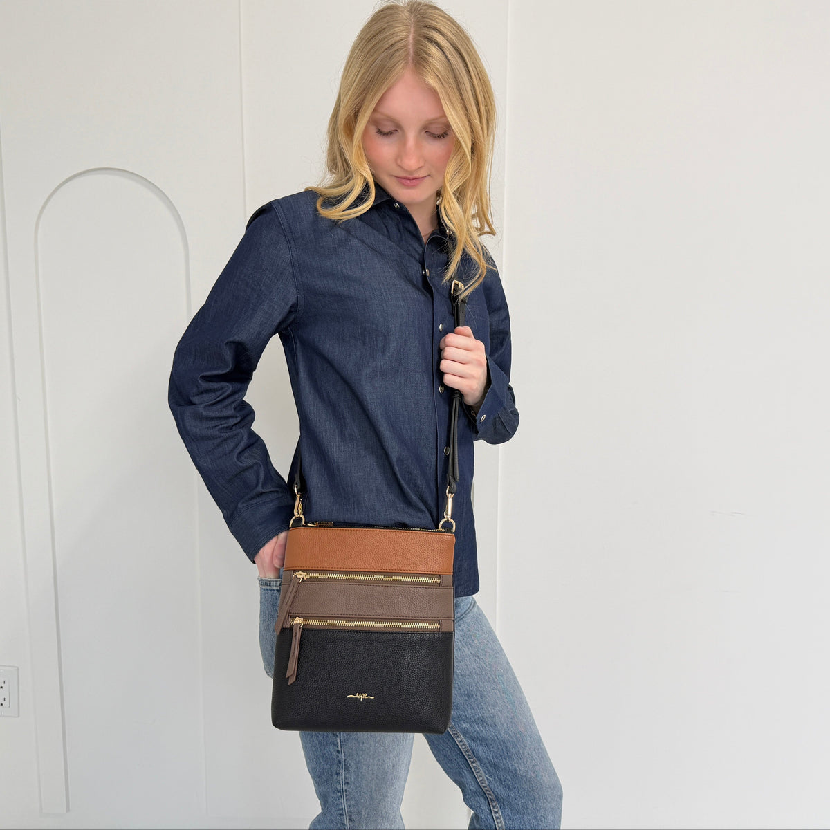 Jenn Crossbody