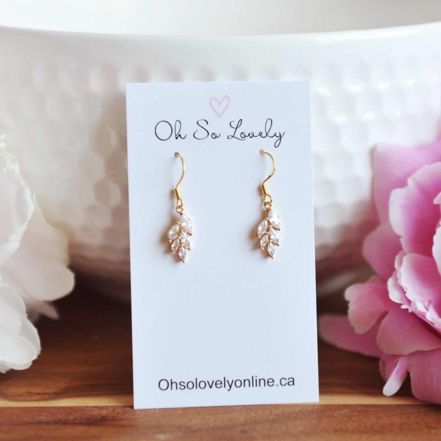 PAISLEY Petite crystal leaf earrings