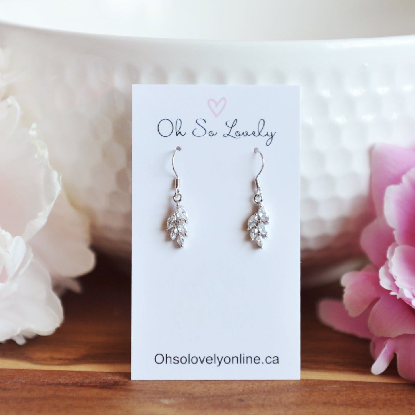 PAISLEY Petite crystal leaf earrings
