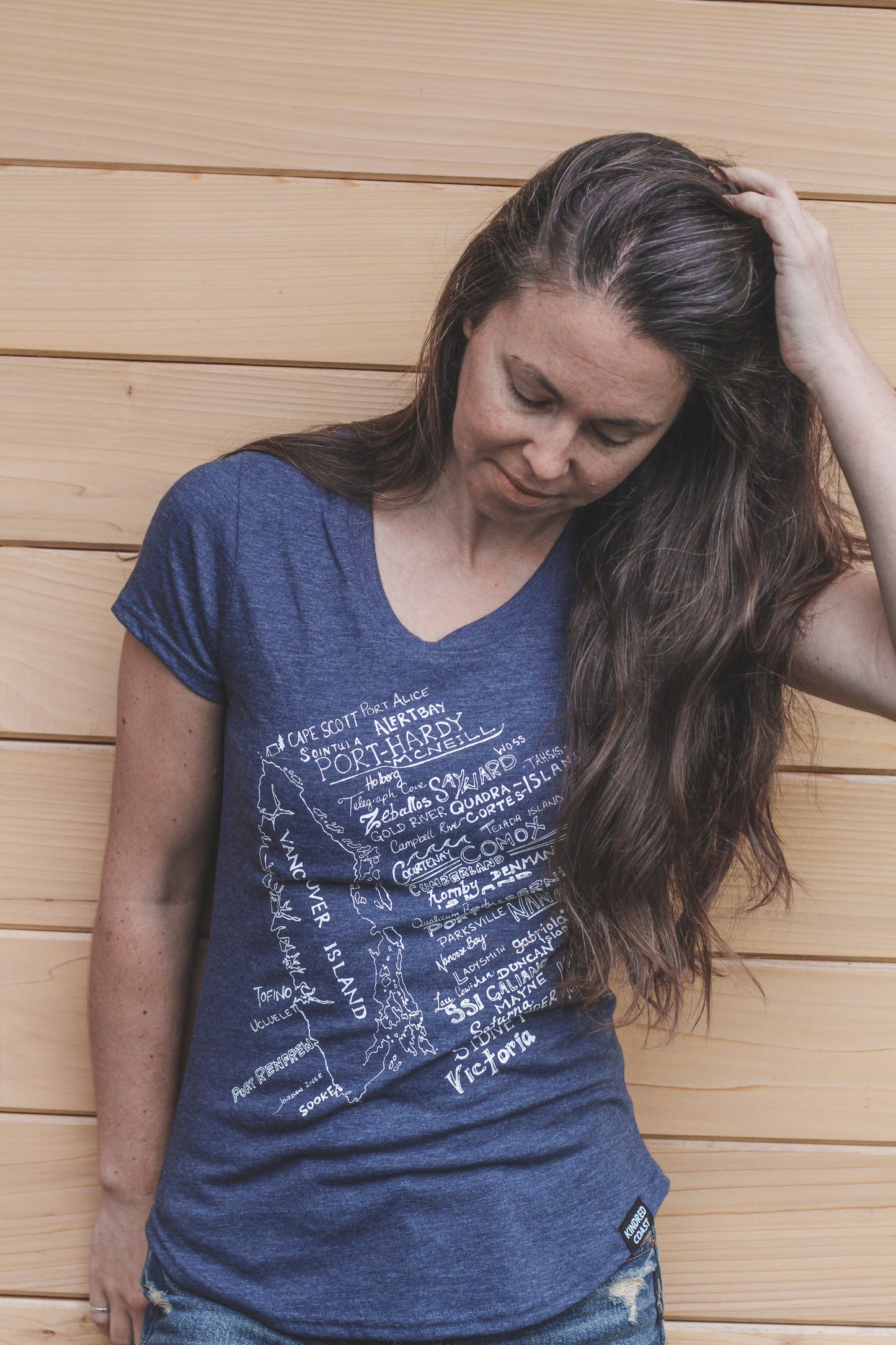 VAN ISLE - Women's Eco Tee