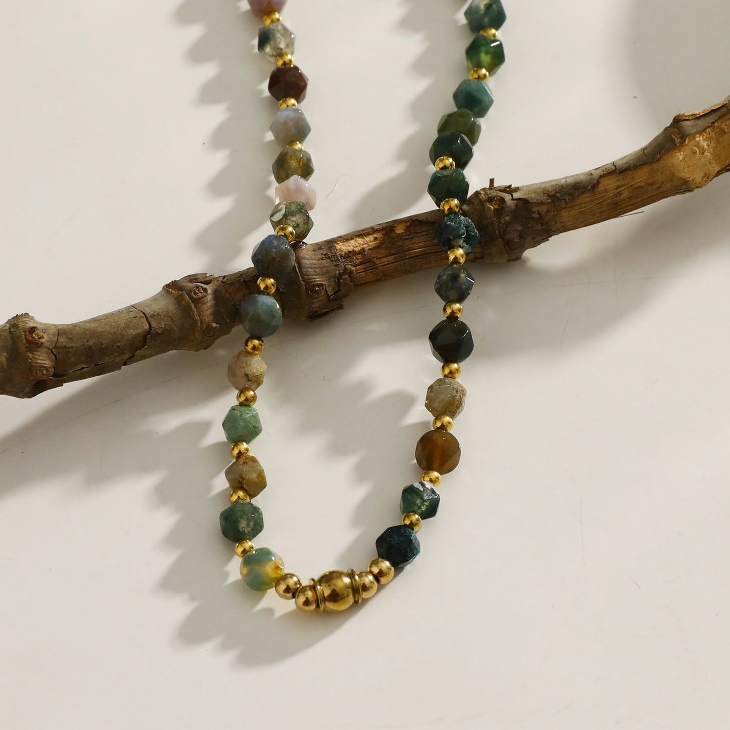 JULIETTA: Indian Agate Stones & Gold Beaded Necklace