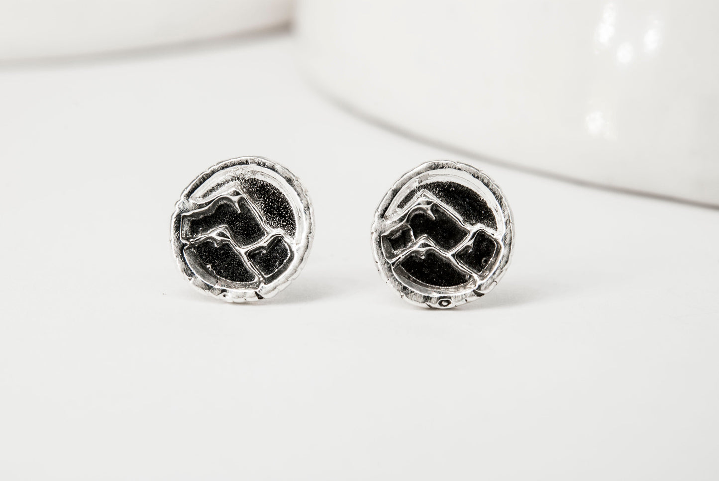 Mountain Studs