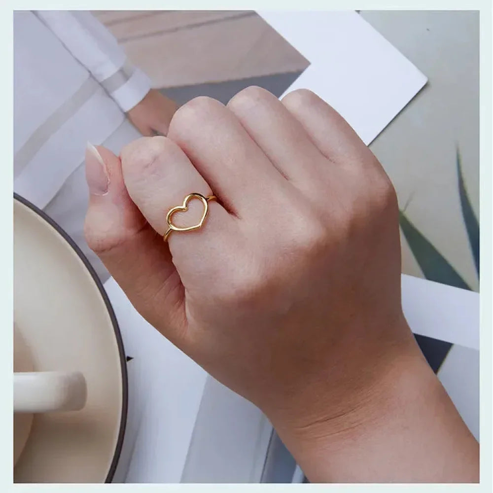 Sterling Silver Minimal Heart Band Ring