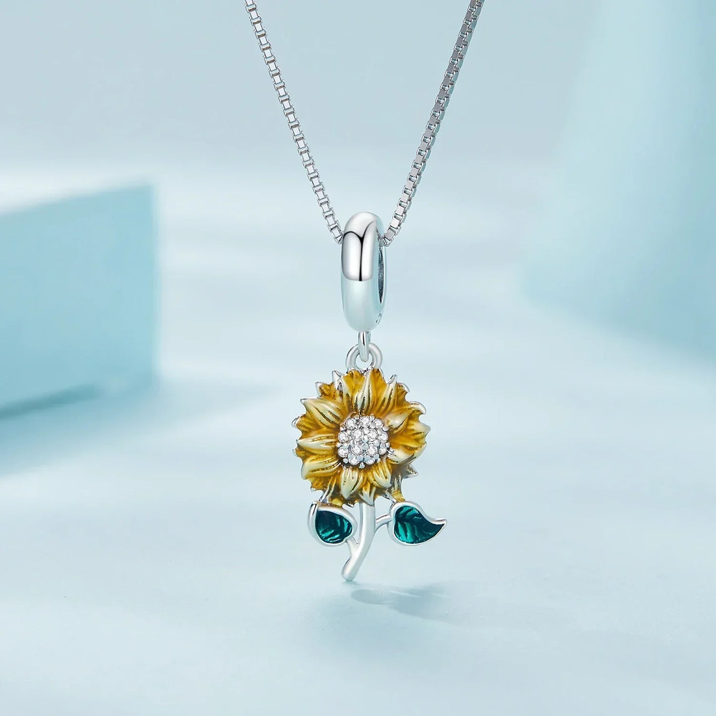 Vintage 925 Sunflower Pendant Necklace