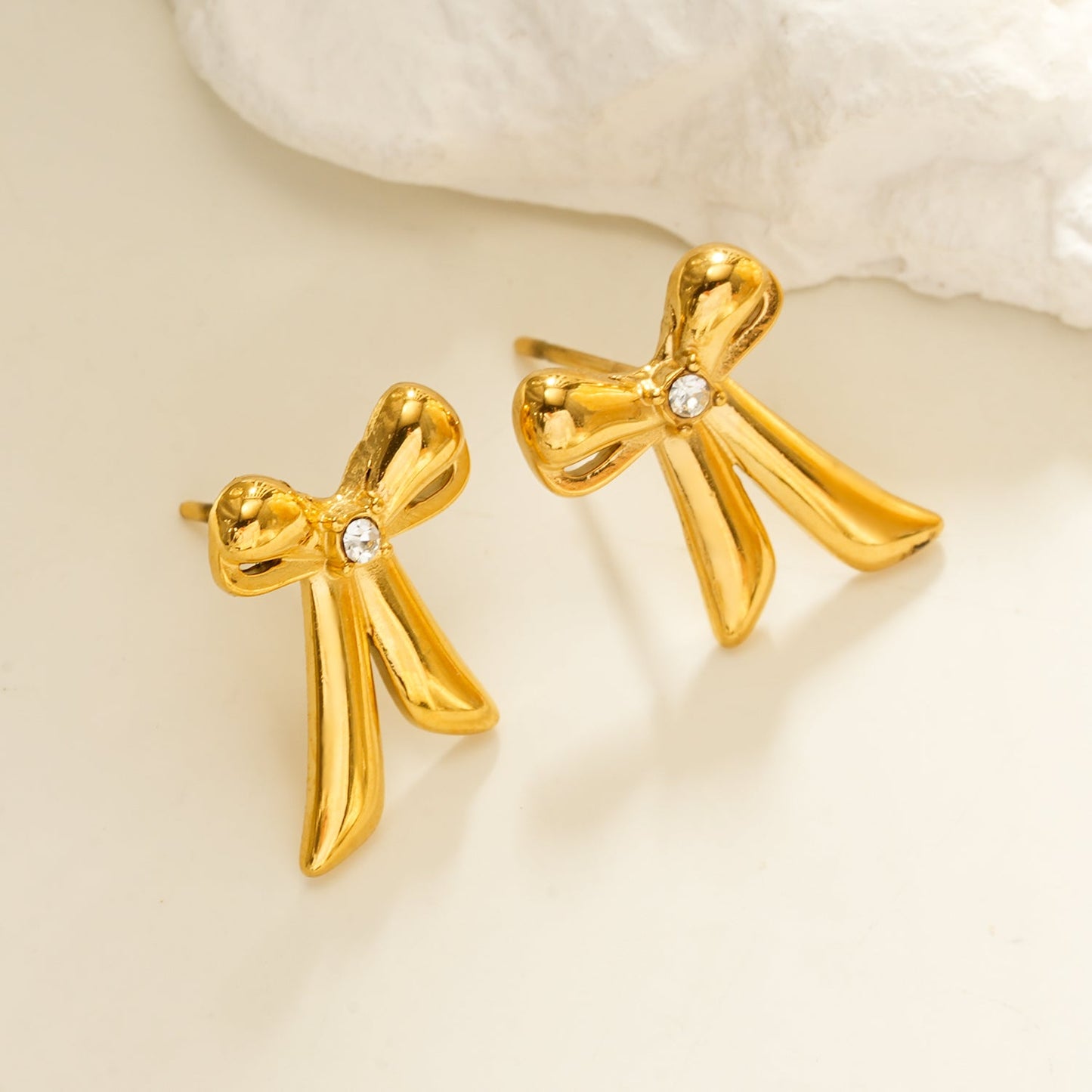 Bow Stud Earrings with Solitaire Zirconia – Dainty & Chic Everyday Jewelry