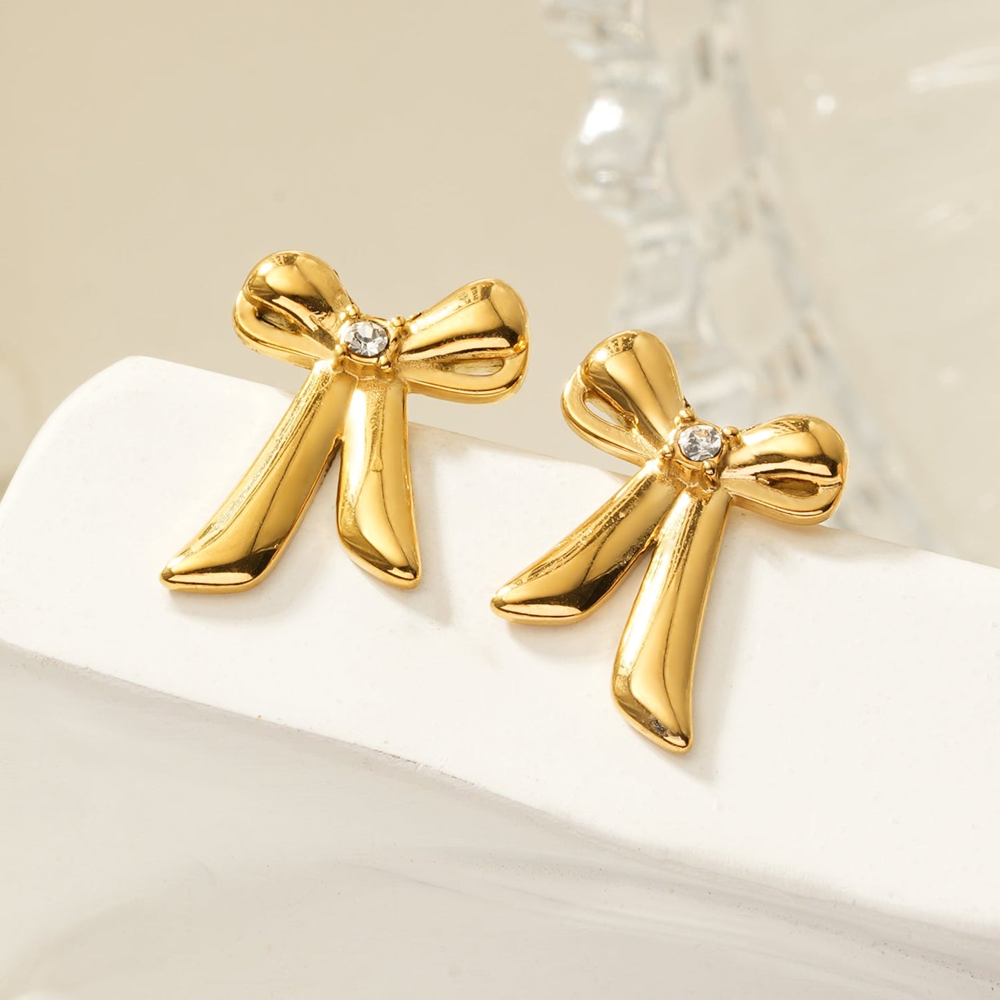 Bow Stud Earrings with Solitaire Zirconia – Dainty & Chic Everyday Jewelry