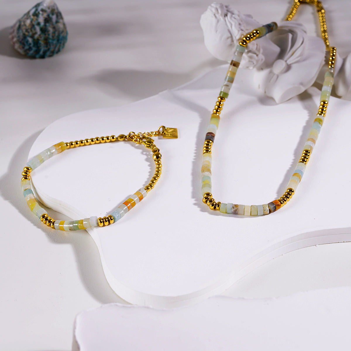 Pink Aventurine Stones and Gold Beaded Bracelet