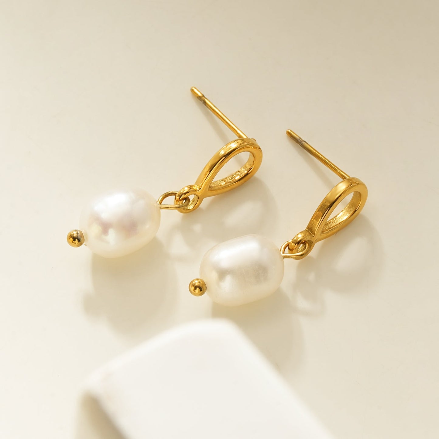 VARKONY: Elegant Teardrop Earrings with Freshwater Pearls