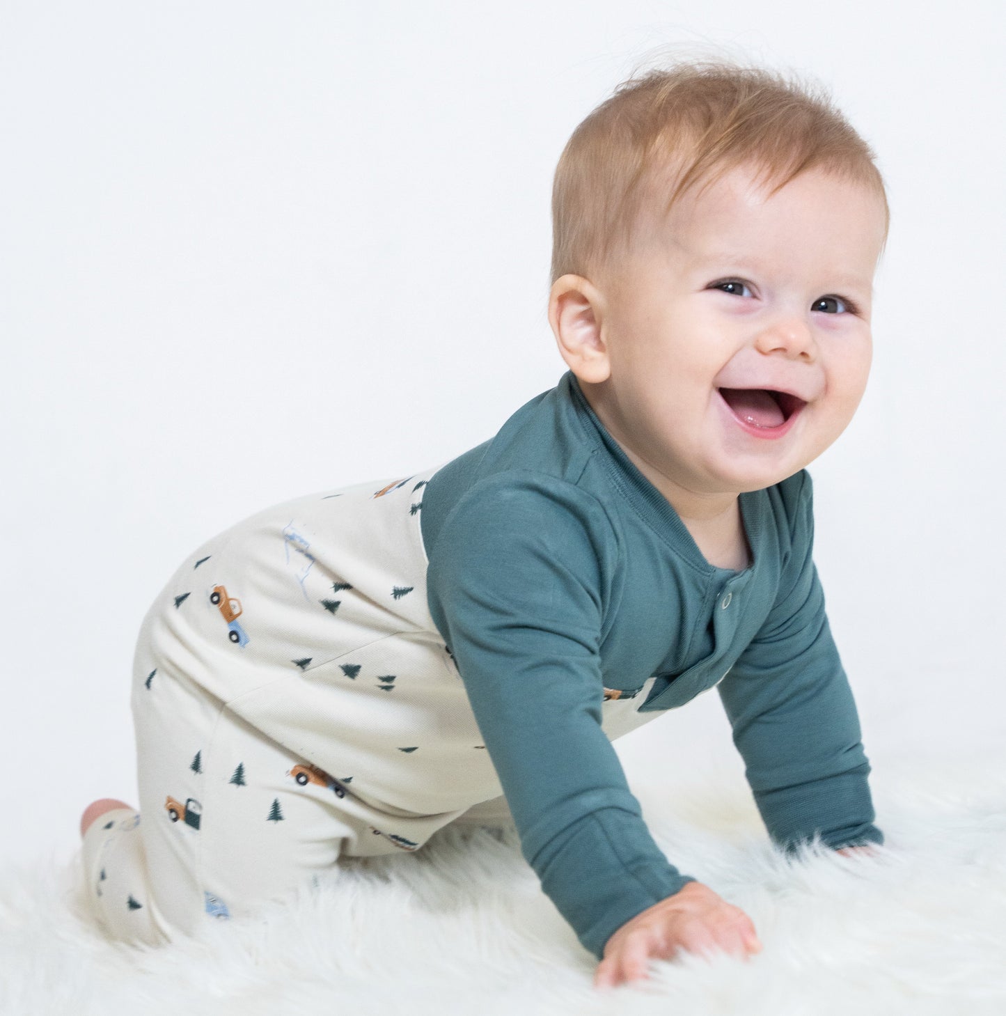 Bamboo Long Sleeve Romper (Pine/Winter Road Trip Print)
