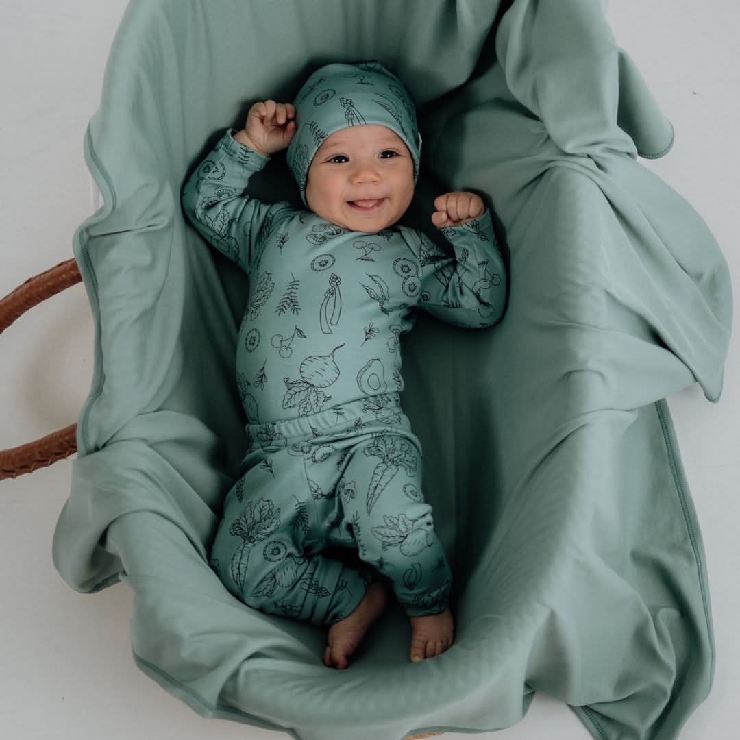 Baby Long-Sleeve Bamboo Bodysuit | Travel