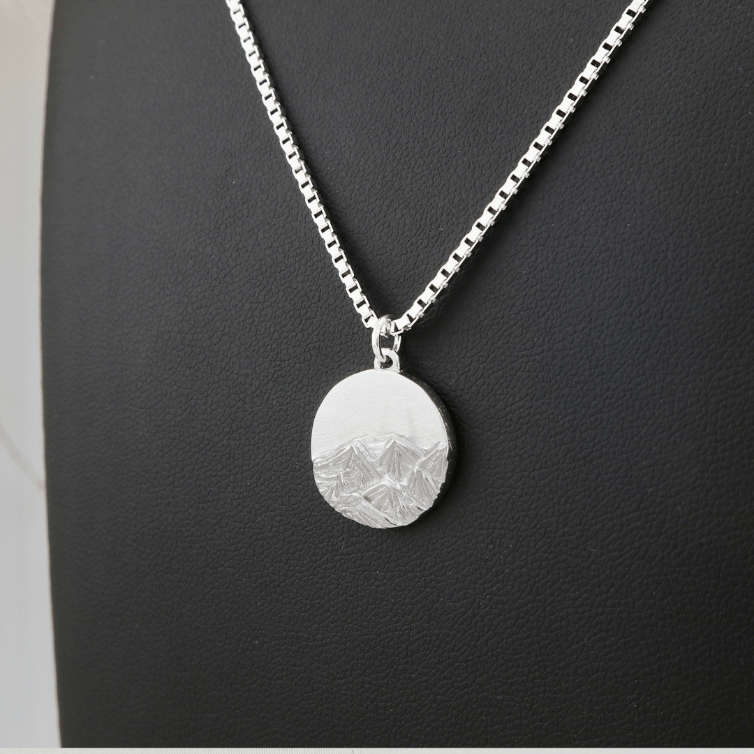 Collier Rocheuses canadiennes en argent sterling