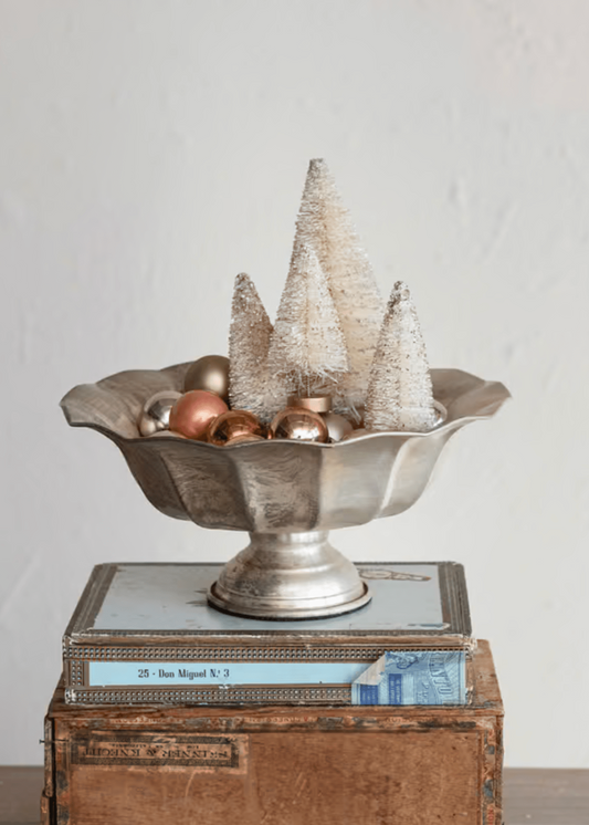 Distressed Ruffled Footed Bowl