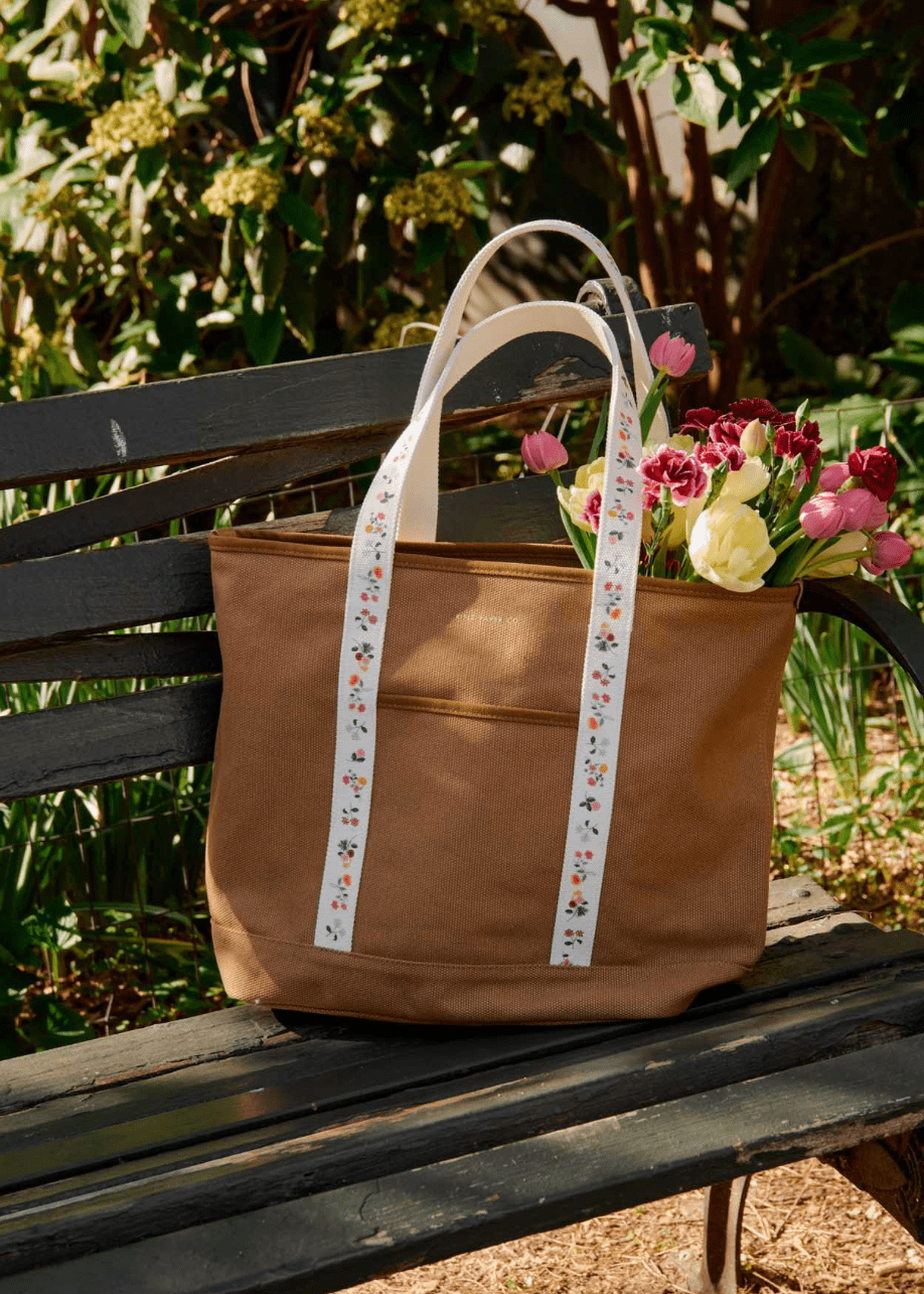 Ditsy Dahlia Canvas Carry All