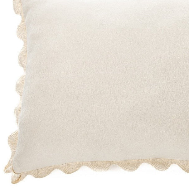 Coussin rectangulaire crème en suédine Ivory