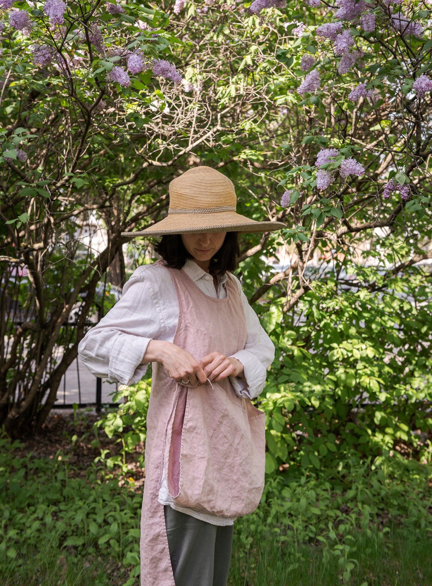 Linen Gardener Apron - Dusty-pink