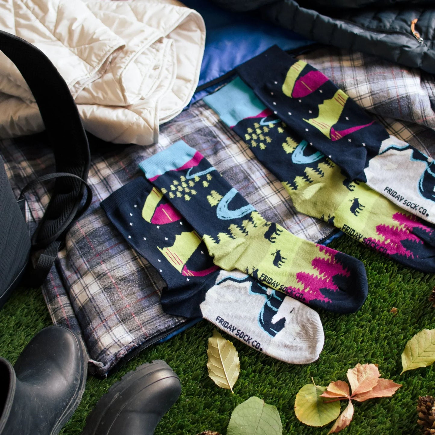 Friday Sock Co Men's Northern Canada Landscape Socks