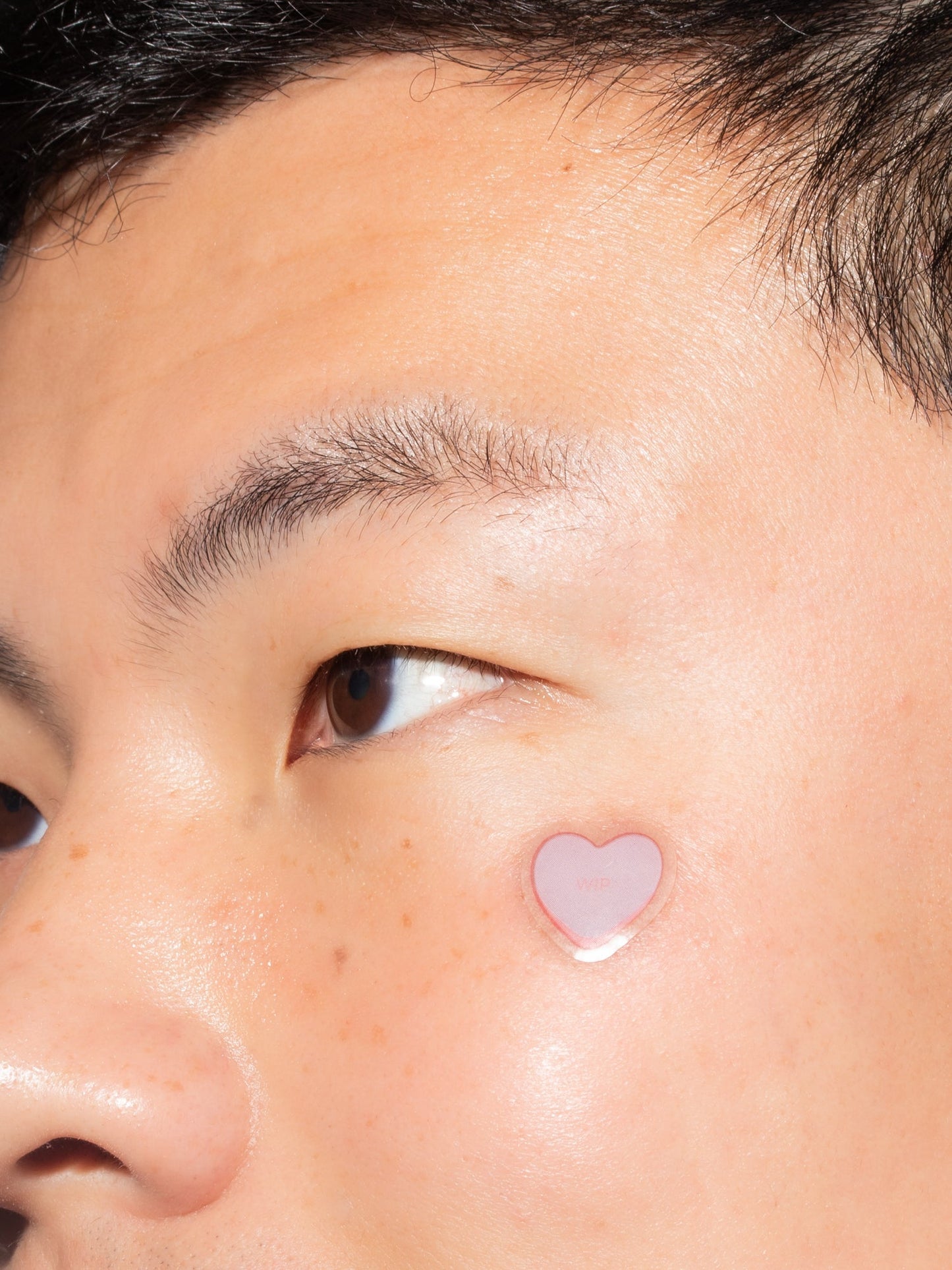 32 healing heart pimple patches