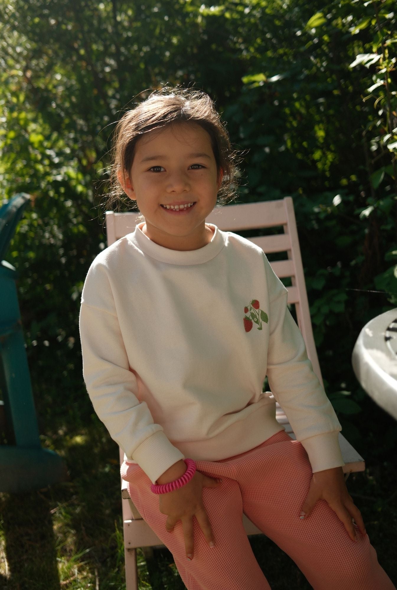 The Strawberry Crewneck - PETAL PINK